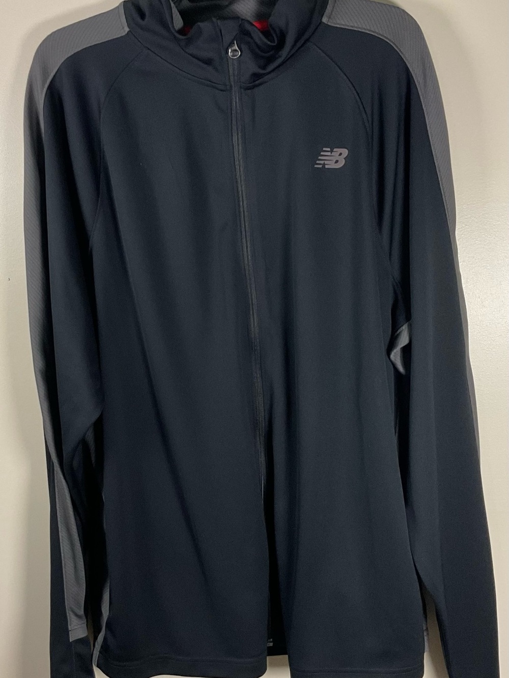 New Balance Men’s Black Jacket with Gray Shoulder Stripe